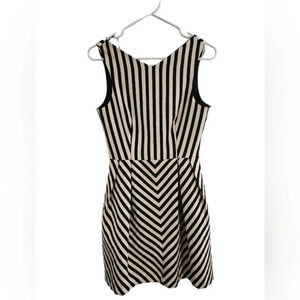 ZARA basics black & white Beetlejuice pleated sleeveless dress pockets small